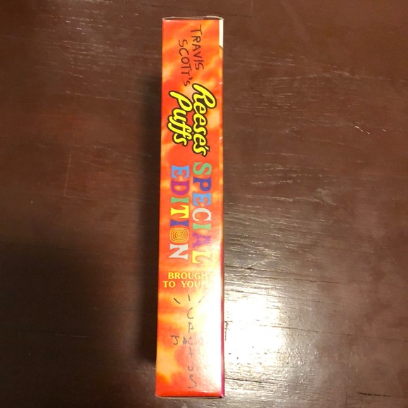 Travis Scott Reeses Puffs - Picture 2 of 4